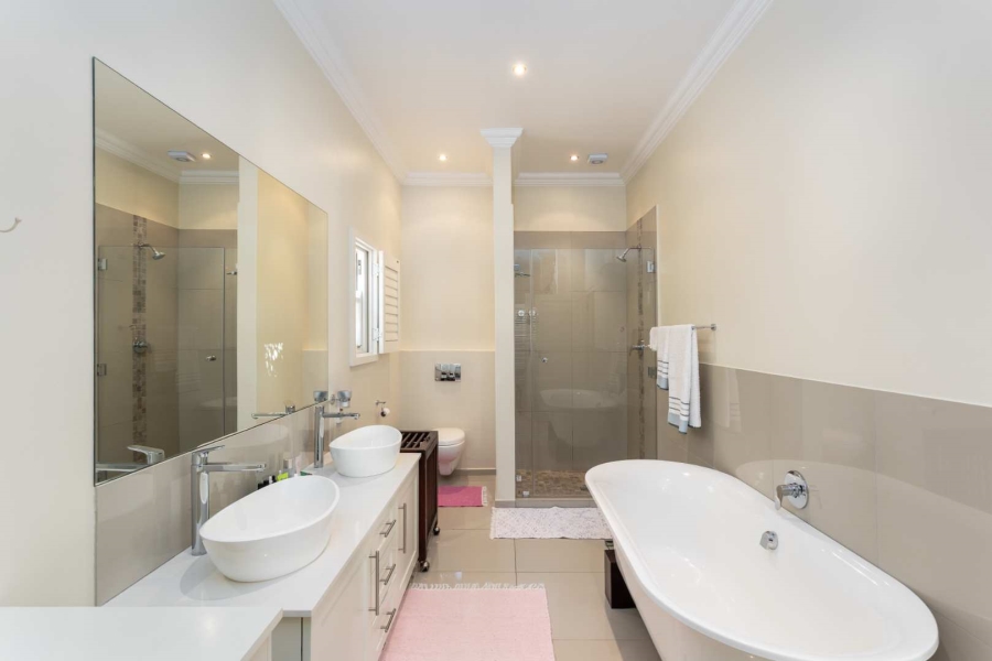 To Let 3 Bedroom Property for Rent in Val De Vie Estate Western Cape